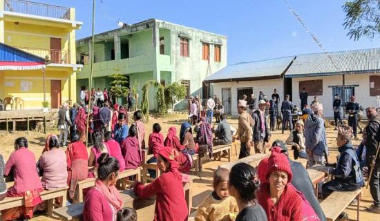 सेनाको स्वास्थ्य शिविरबाट पाँच सय जना लाभान्वित