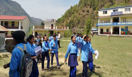 सुनचाँदीको मूल्य केही घट्यो