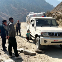 सुनचाँदीको मूल्य केही घट्यो