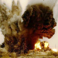 माथि पहिरो, तल रोशीको भेल (फोटो फिचर)