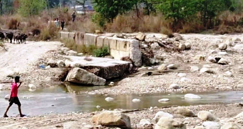 भत्केको बाँध नबन्दा सिँचाइबाट बञ्चित छन् किसान