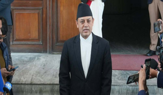 भूकम्प प्रभावितको स्वास्थ्योपचारको व्यवस्था मिलाउन अध्यक्ष ओलीको आग्रह