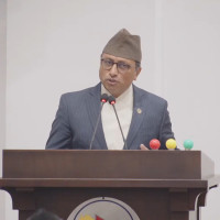 ‘कानुनका छिद्र देखाएर सेवाग्राहीलाई दु:ख दिन पाइँदैन’