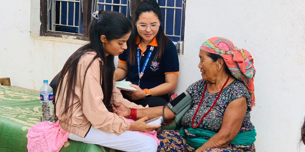 ज्येष्ठ नागरिकका लागि स्वास्थ्य केन्द्र सञ्चालन