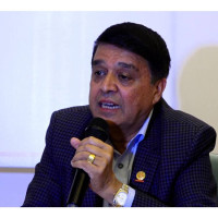 गैँडाको सुरक्षा गर्न पक्की पर्खाल