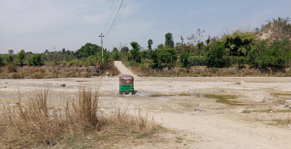 फूलजोर खोलामा पुल बन्ने