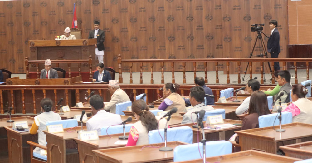 प्रदेश सभामा उठ्यो ओली र लेखक रिहाको माग