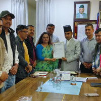 फोरजी सेवा गुणस्तर बनाएपछि मात्रै फाइभ जी लागू गर्न उपयुक्त : मन्त्री शर्मा