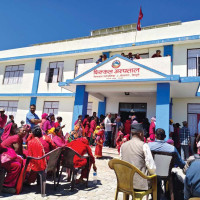 एसइई : छोरा र बाबुसहित तीन जना पक्राउ