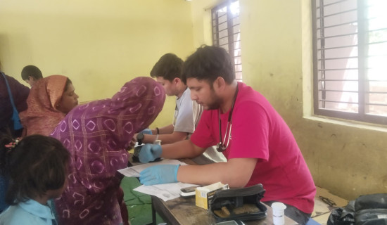 वृहत्त स्वास्थ्य शिविरबाट विपन्न समुदाय लाभान्वित