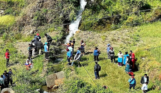 निसी खोलामा  महिलाको शव फेला