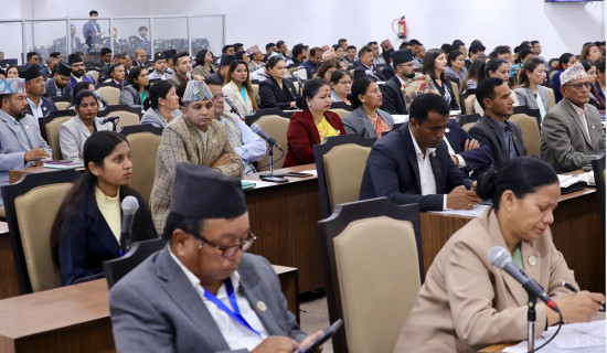 प्रतिनिधिसभामा तीन विधेयकसम्बन्धी सन्देश टेबुल