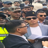 काँग्रेस र उन्मुक्तिको विरोधका कारण आधा घण्टा बैठक स्थगित