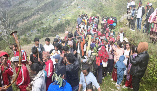 देवता खुसी बनाउन मोसो दल्ने चिमखोलाको मौलिक परम्परा