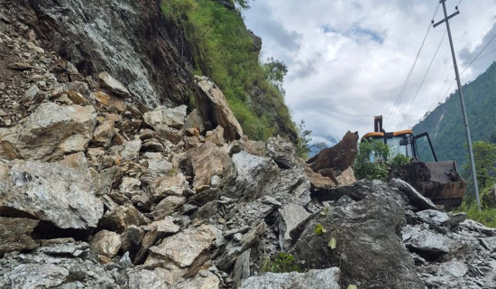 सुख्खा पहिरोले बेनिघाट–आरुघाट–लार्के सडक अवरुद्ध