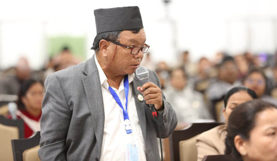 विकृति र विसङ्गतिबाट मुक्त हुन सरकारलाई सांसद पुनको आग्रह