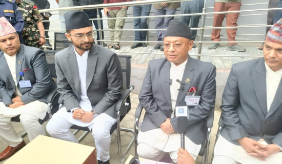 दशरथचन्दमा आगामी शैक्षिकसत्रबाट पढाई : मन्त्री पोखरेल