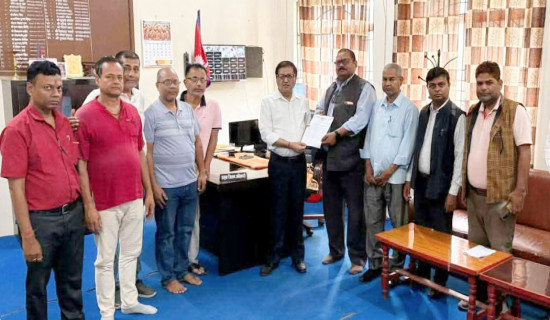 सप्तरीमा पेट्रोलियम पदार्थमा भएको मूल्यवृद्धि नियन्त्रणको माग