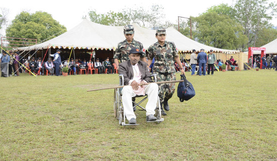 घरदैलोमै स्वास्थ्य सेवा माग्दै भूतपूर्व सैनिक