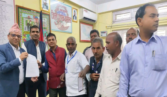 लेखापढी व्यवसायीलाई तत्काल रिहाइको माग गर्दै प्रजिअलाई ज्ञापनपत्र