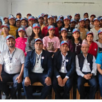 डा. रमिल अधिकारीलाई उत्कृष्ट गीतकारको अवार्ड