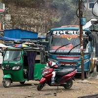ढुङ्गाका आकृतिले तान्दै पर्यटक