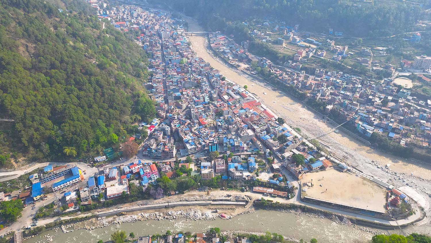 म्याग्दी र कालीगण्डकीको दोभानमा रहेको बेनी बजार