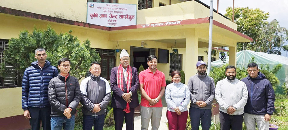 प्रदेशका मन्त्री मन्सुरीद्वारा कार्यालय निरीक्षण