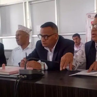 नागरिक उन्मुक्तिका लक्ष्मण किशोरद्वारा मुख्यमन्त्रीमा दाबी प्रस्तुत