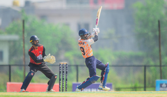 विनोद र आशिफको कीर्तिमानी शतक