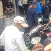 काममा आलटाल गरेको भन्दै डिभिजन वन कार्यालयमा तोडफोड