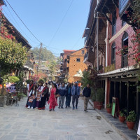 पर्यटकको सहजताका लागि सडक बत्ती