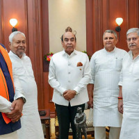 मासिक एक दिन श्रमदान अनिवार्य