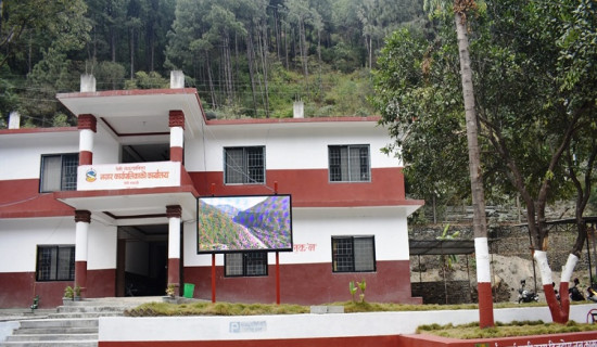 विद्यार्थी घटेपछि बेनीका १५ विद्यालयको तह समायोजन