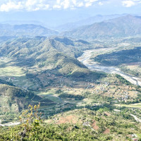 छोङछिङस्थित कृषि विज्ञान प्रतिष्ठानको अवलोकन गर्नुहुँदै प्रधानमन्त्री प्रचण्ड