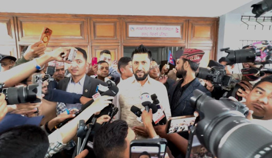 संसद्‌लाई मर्यादित र सक्रिय बनाउनुपर्छ : सभापति लामिछाने