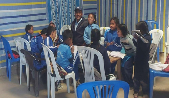 बाजुरामा स्याउ खेतीप्रति किसानको आकर्षण बढ्दो