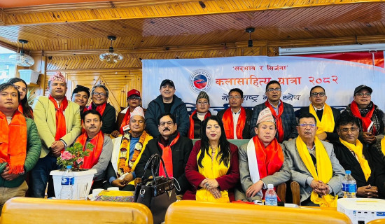 बस र ट्याम्पो ठोक्किदा ट्याम्पो चालकको मृत्यु