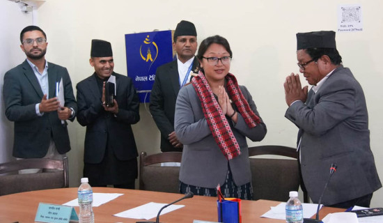 शहरी विकासमन्त्री झाँक्री भावुक हुँदै बिदा