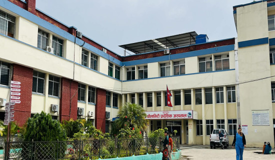 धौलागिरी प्रादेशिक अस्पतालमा आन्द्राको शल्यक्रिया