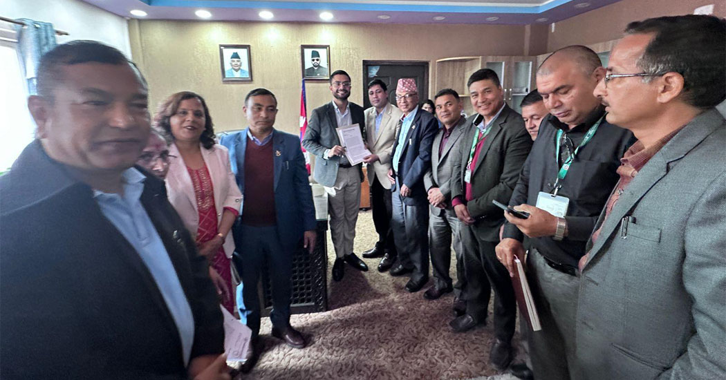 विद्यालय शिक्षा ऐन छिटो ल्याउन मन्त्री पोखरेललाई आग्रह