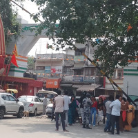 मेची राजमार्गका अवैध संरचना भत्काउन सुरु