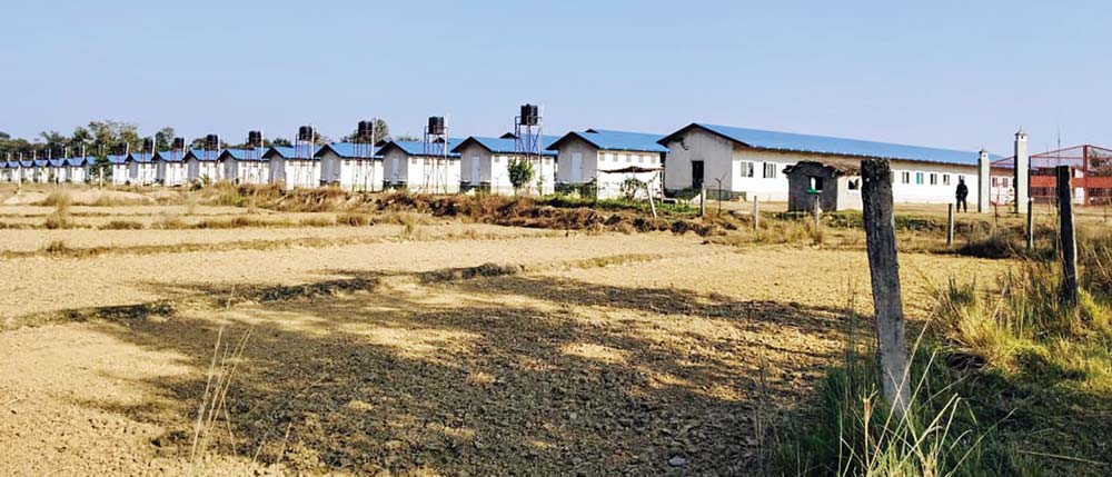 करोडौँका ‘होल्डिङ सेन्टर’ अलपत्र