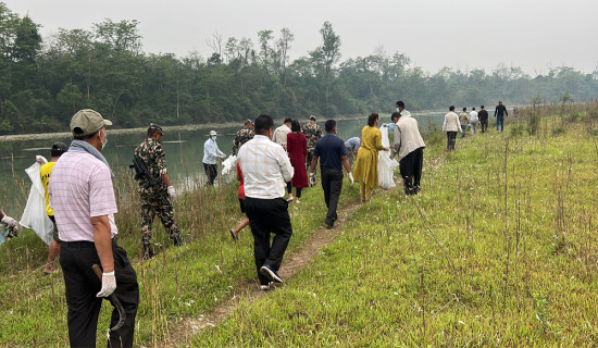 नारायणी नदी र मध्यवर्ती क्षेत्रमा सरसफाइ (फोटो फिचर)