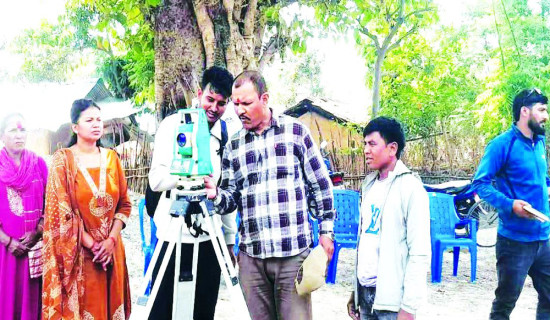 भूमिहीनको दीर्घकालीन समस्या समाधान गर्न जग्गा नापजाँच सुरु