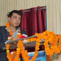 ‘सङ्घीयतासम्बन्धी सबै कुरा प्रधानमन्त्रीलाई सोध्नुपर्ने अवस्थाको अन्त्य होस्’