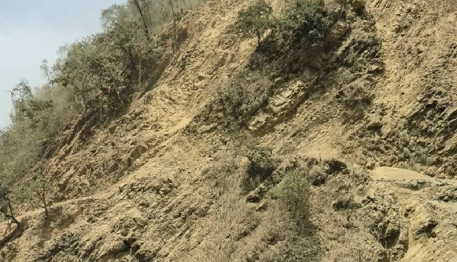 सिस्ने भीर सडक वैशाख २० गतेसम्म बन्द हुने