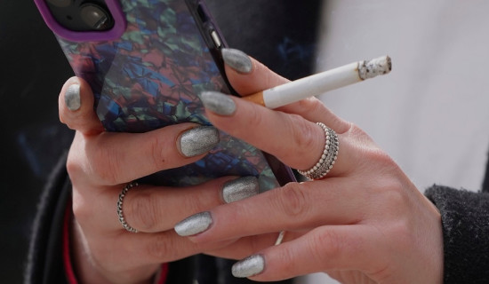 बेलायतमा चुरोटमाथि ऐतिहासिक कडाइ