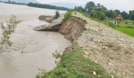 ‘कर्णाली नदी कटान रोक्न प्रभावकारी काम भएन’