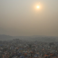 ब्राउन सुगरसहित आठ जना पक्राउ